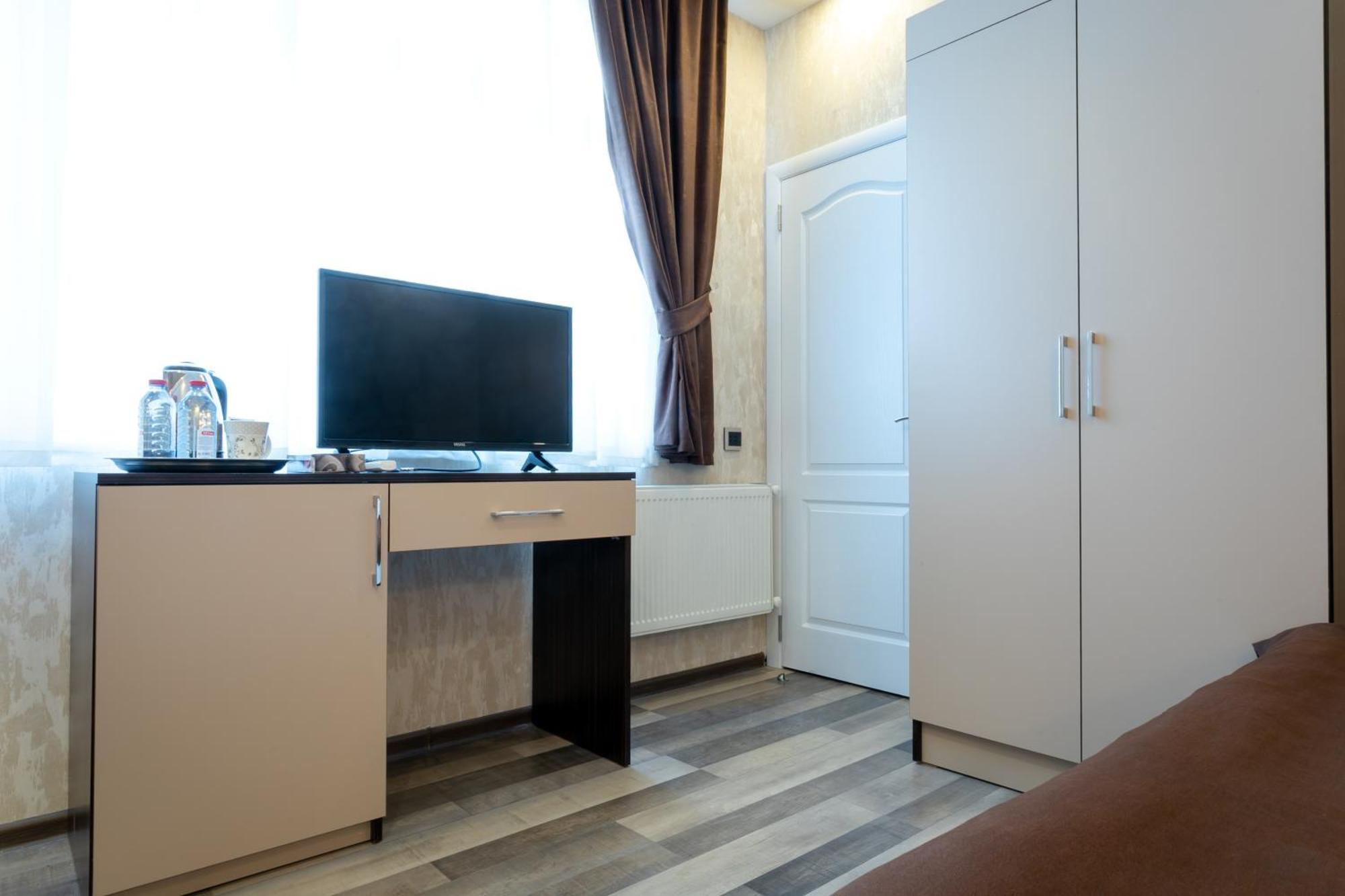 Garden Inn Nizami Hotel باكو المظهر الخارجي الصورة