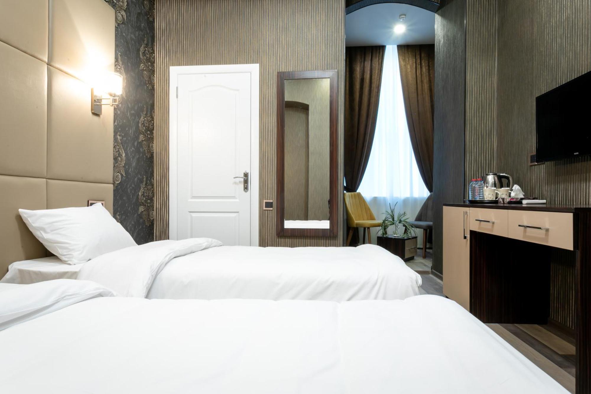 Garden Inn Nizami Hotel باكو المظهر الخارجي الصورة